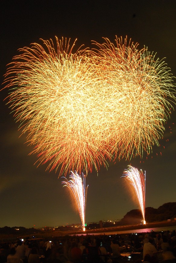 http://www.relafull.co.jp/blog/2010/08/09/HANABI1.JPG