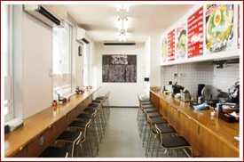 店内の様子 てるてラーメン本気うま亭 秦野店